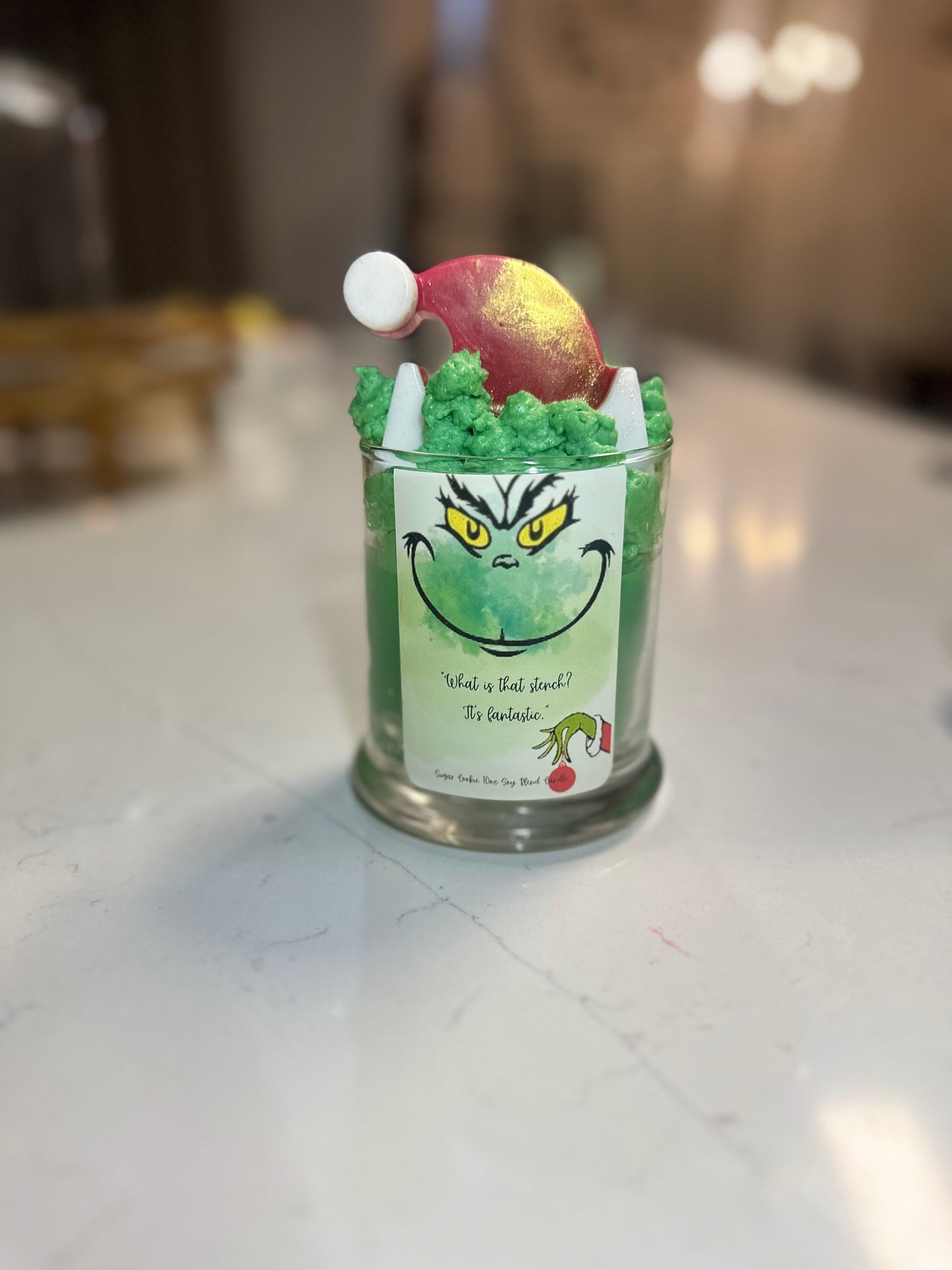 10oz Soy blend Grinch candle!!