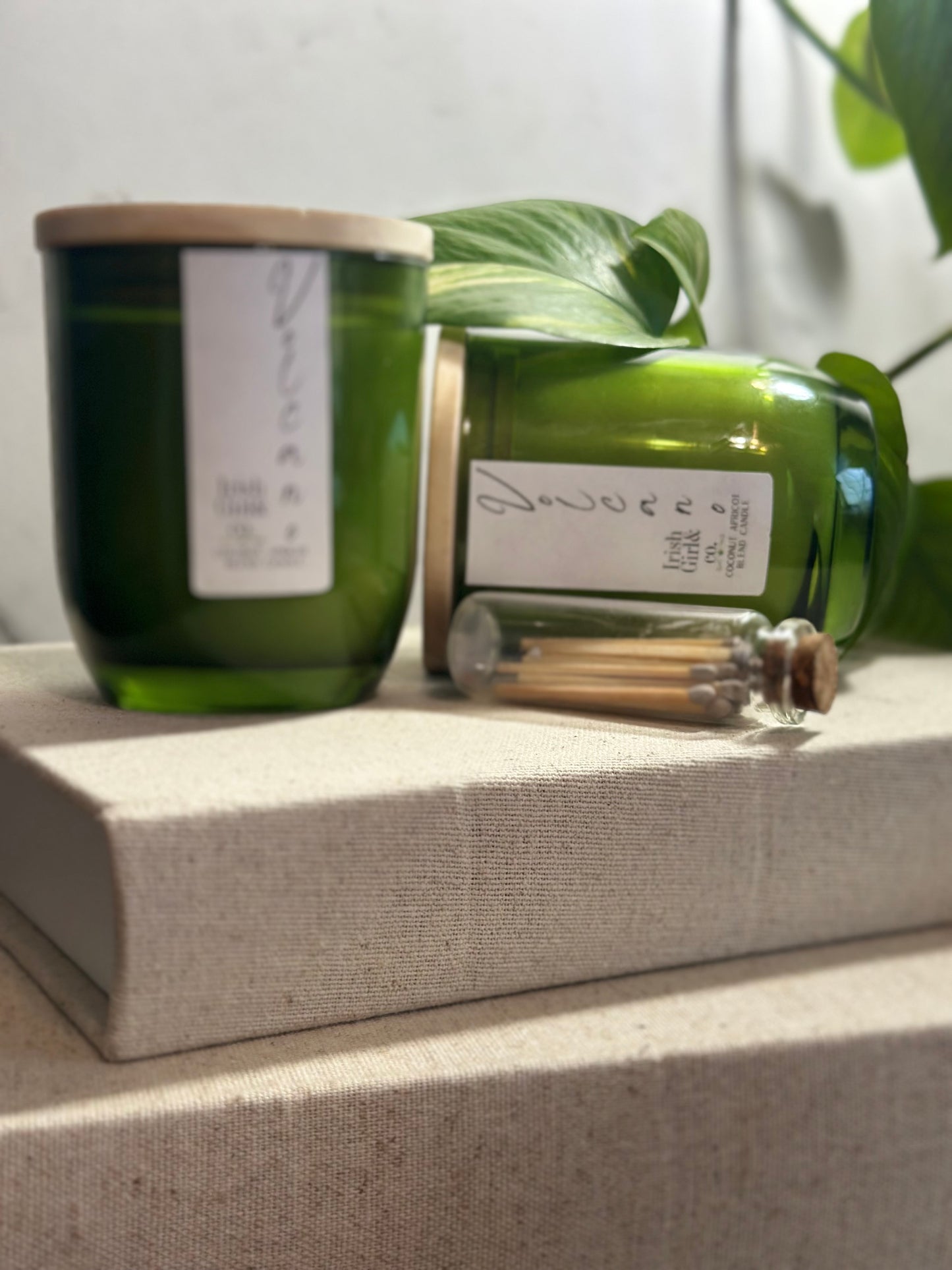 6oz Amber & Green Glass Jar Luxury Candle with Wooden Lid - Coconut Apricot Wax, Single Wick
