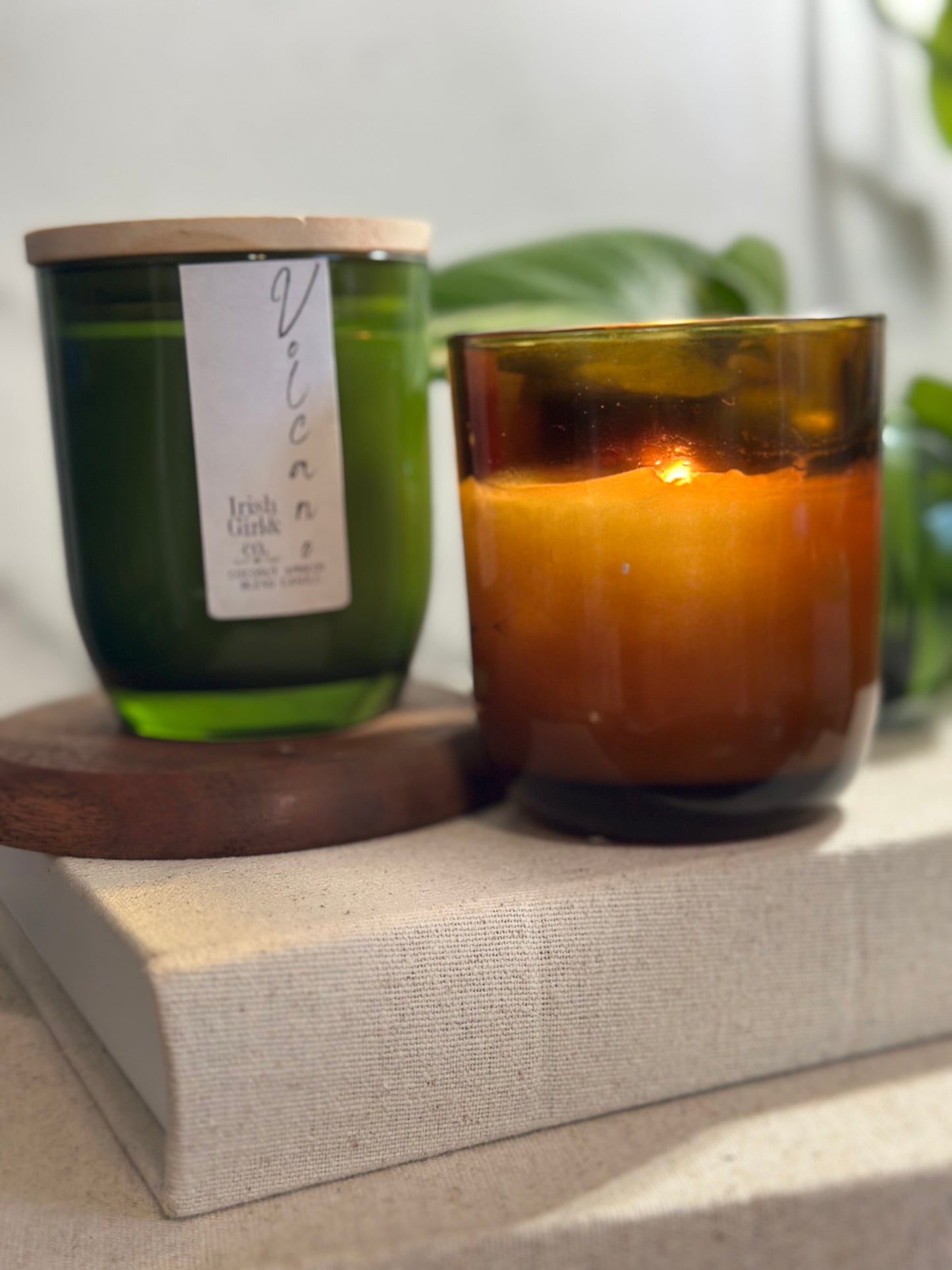 6oz Amber & Green Glass Jar Luxury Candle with Wooden Lid - Coconut Apricot Wax, Single Wick